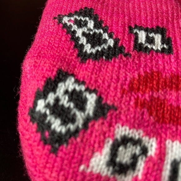 Mean girls hot pink fuzzy women sock slippers Snuggle Toes Burn Book - Picture 5 of 6